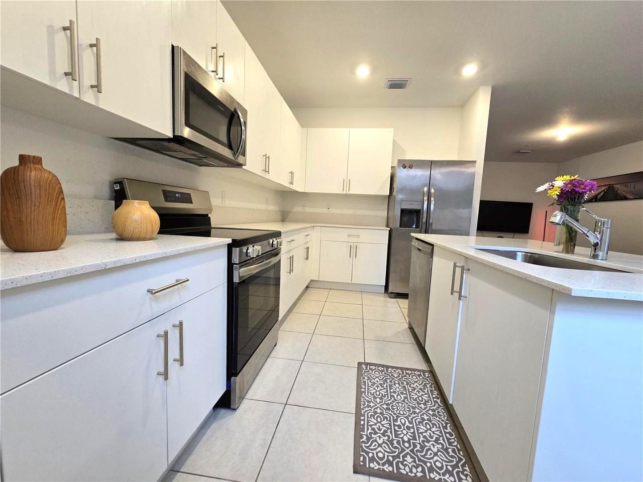 2761 NW 55th Way - Photo 4 of 10