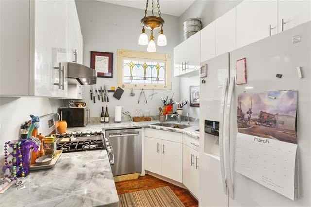 4011 Danneel St - Photo 5 of 16