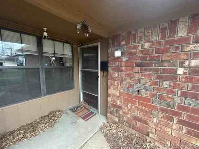 2730 S Louisville Ave - Photo 2 of 12