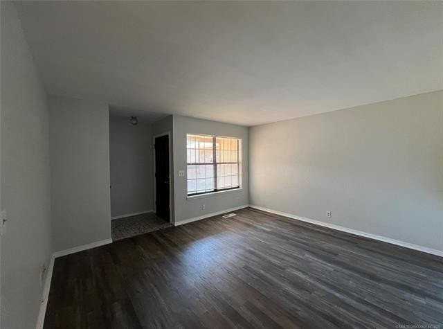 2730 S Louisville Ave - Photo 4 of 12