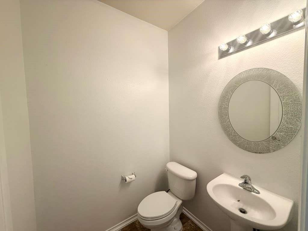 3217 Judge Holland Ln - Photo 5 of 24