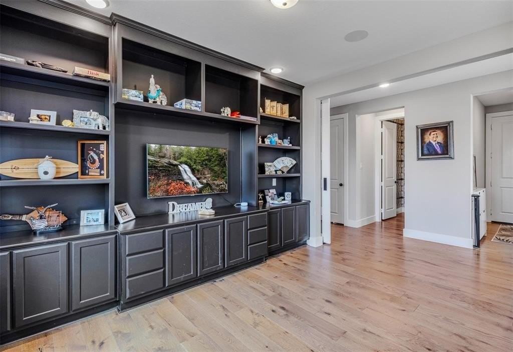 1600 Cedar Crest Dr - Photo 2 of 7