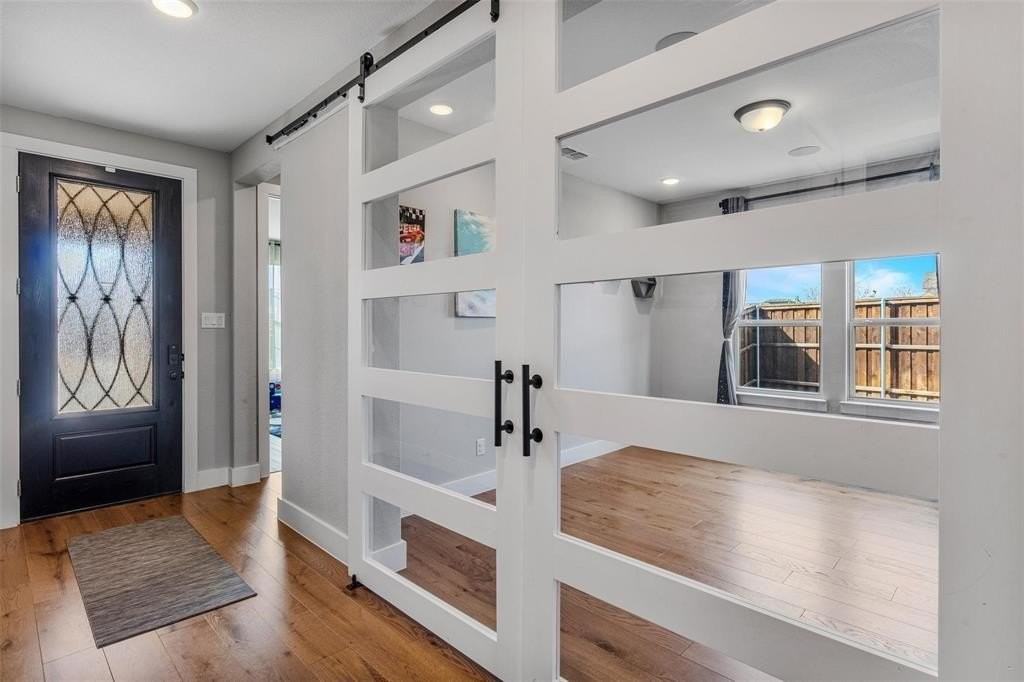 1600 Cedar Crest Dr - Photo 3 of 7