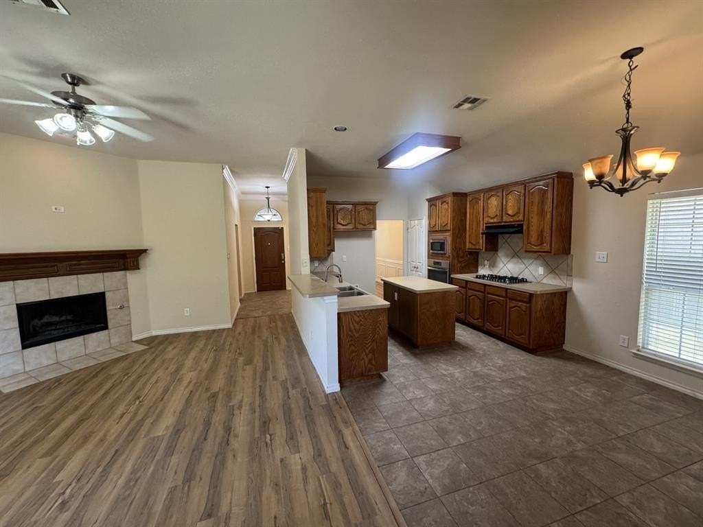 7809 Loma Alta Trl - Photo 3 of 11