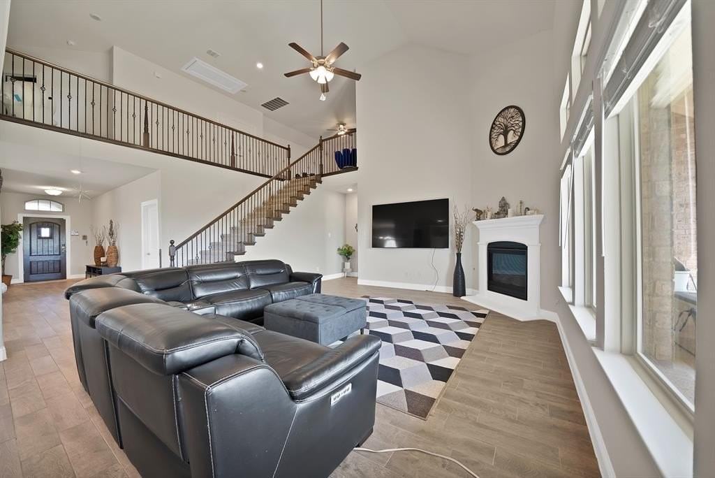 10700 Rock Bolt Dr - Photo 2 of 27