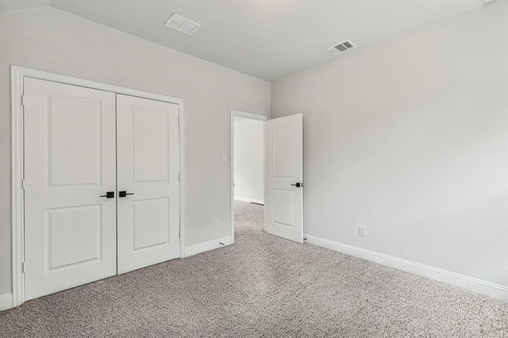 2821 Woodland Ct - Photo 3 of 10