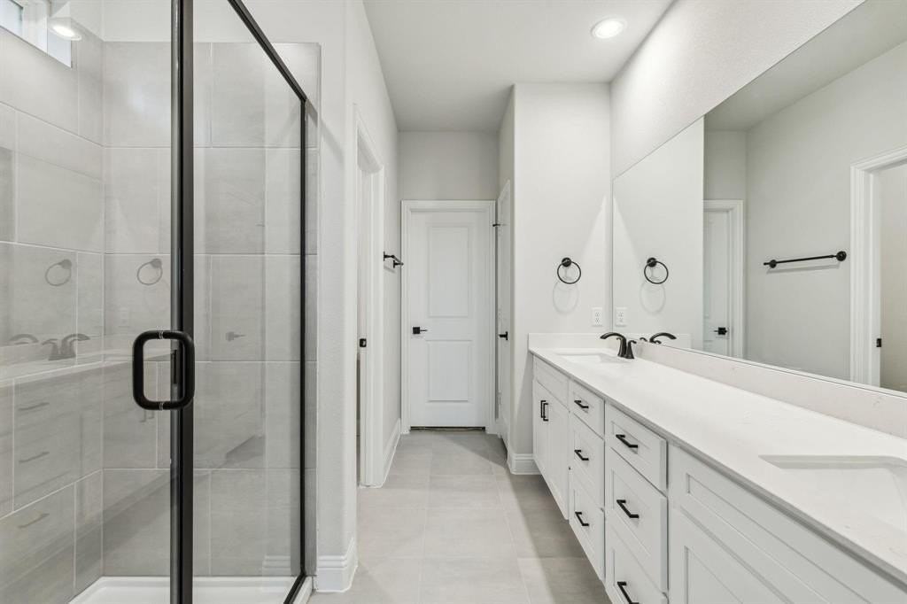 2821 Woodland Ct - Photo 4 of 10