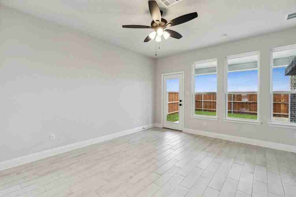 2821 Woodland Ct - Photo 7 of 10