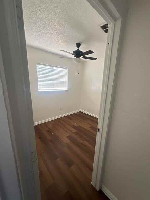 1126 Hickory Trl - Photo 4 of 7