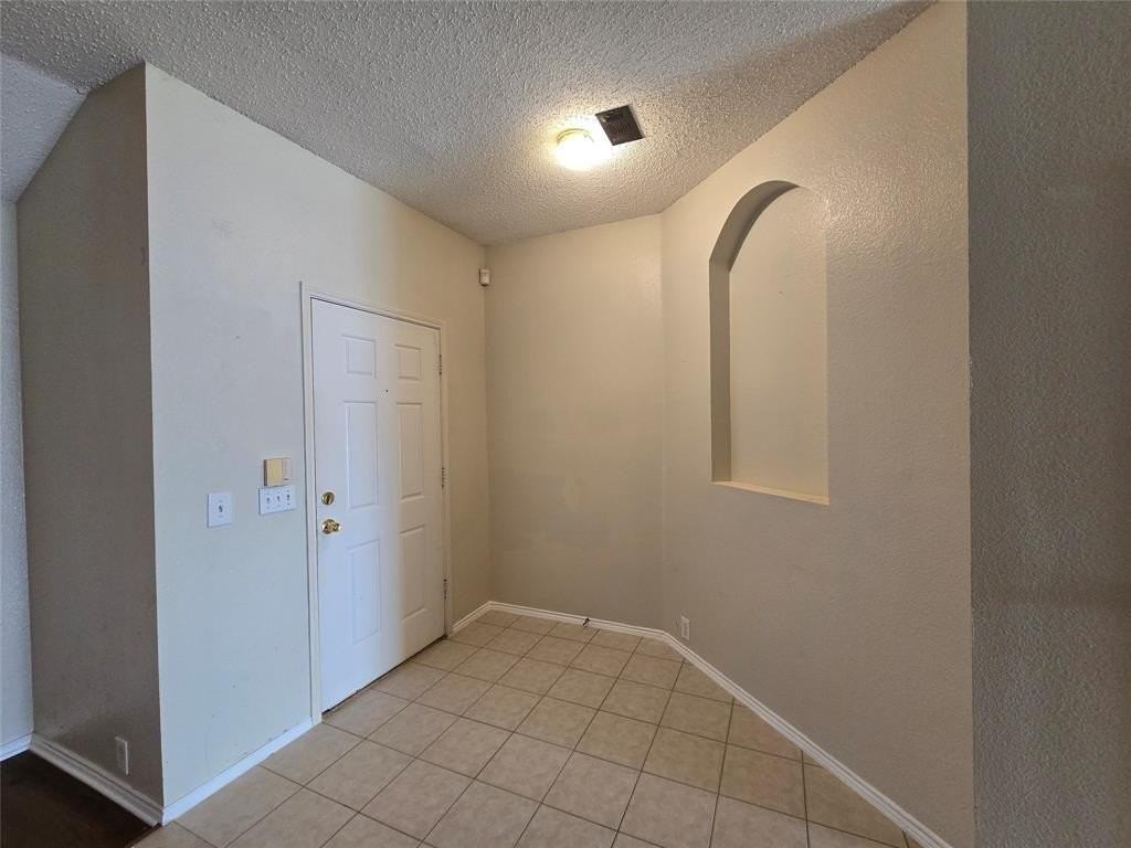 1400 Kilkenny Dr - Photo 5 of 24