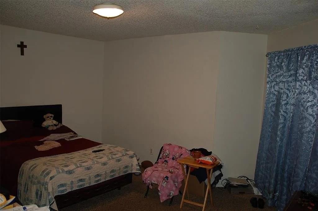 9815 Walnut St #102 - Photo 7 of 9