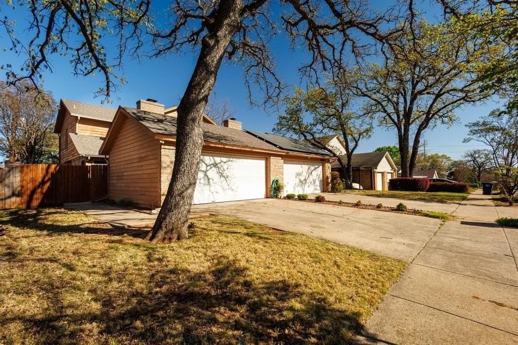 1413 Palmnold Cir E - Photo 3 of 26