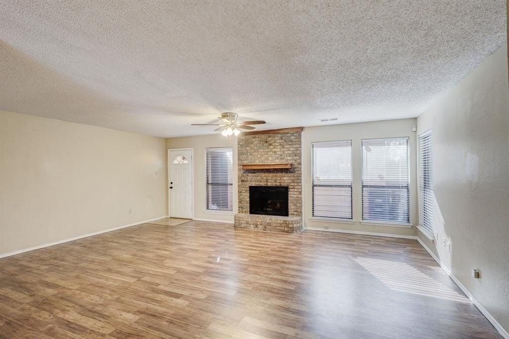 1413 Palmnold Cir E - Photo 4 of 26