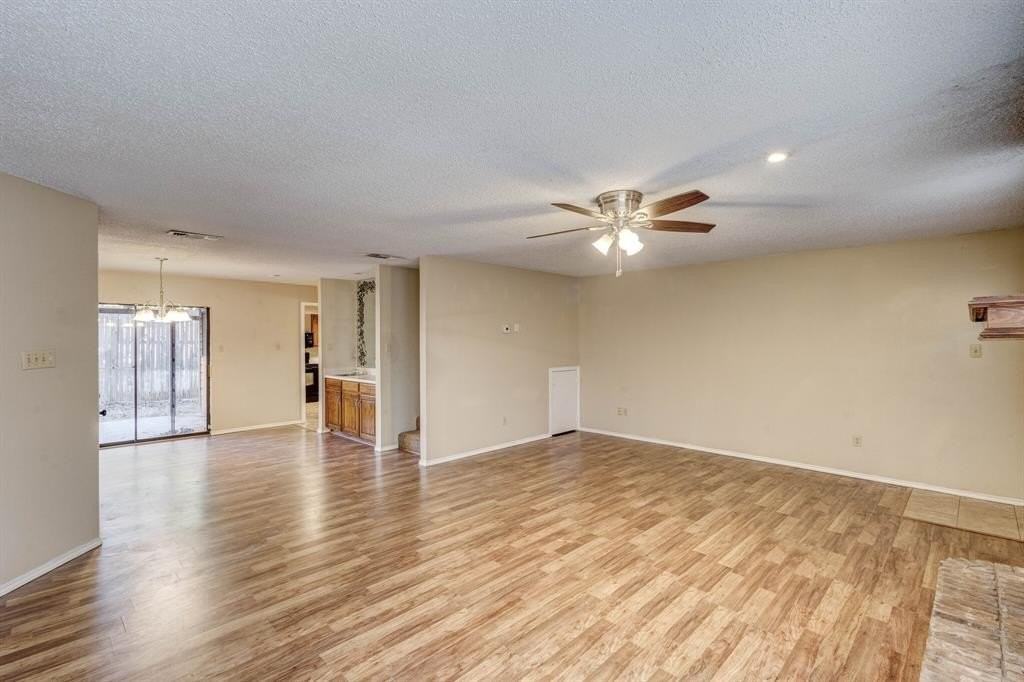 1413 Palmnold Cir E - Photo 5 of 26