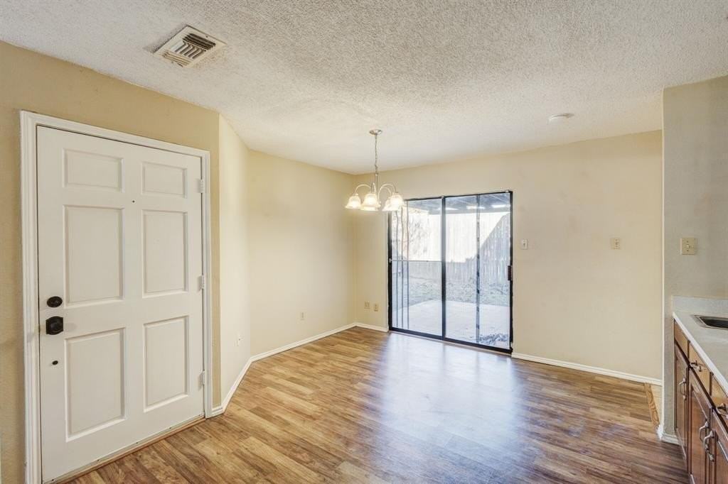 1413 Palmnold Cir E - Photo 7 of 26