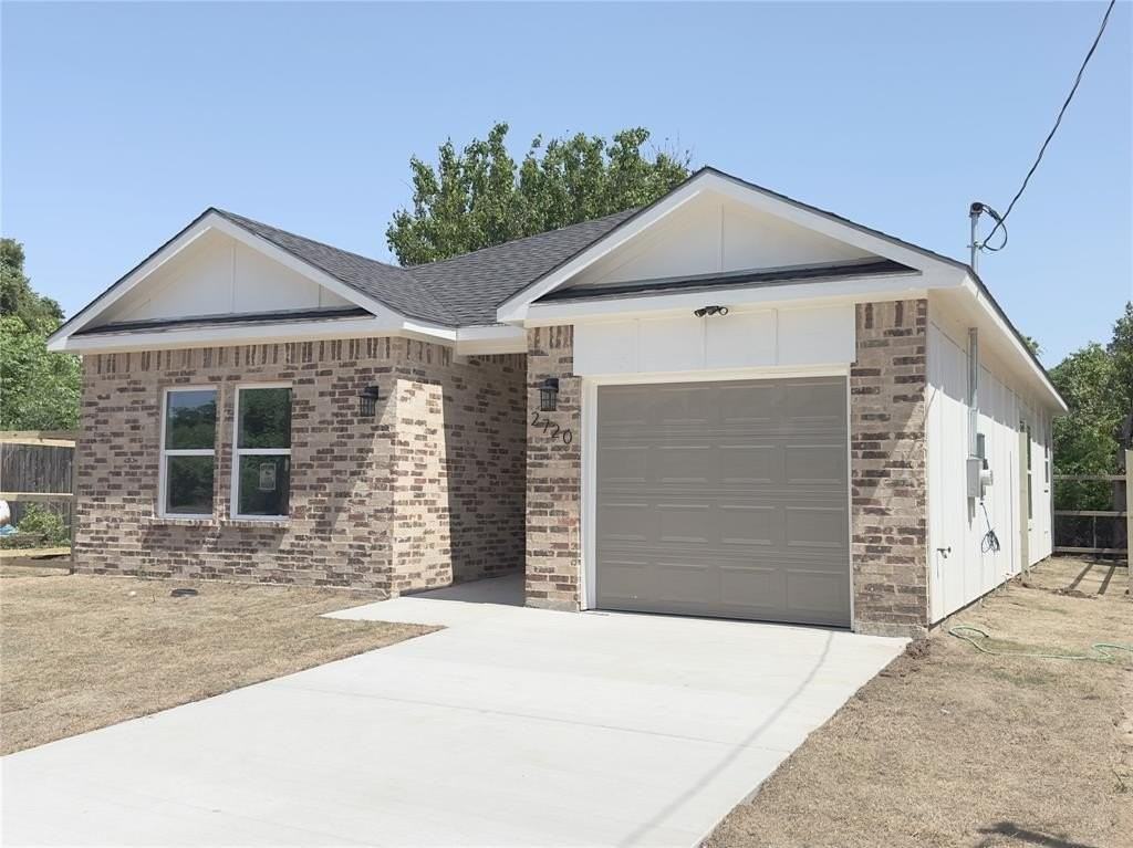 2720 Morning Ave - Photo 2 of 19