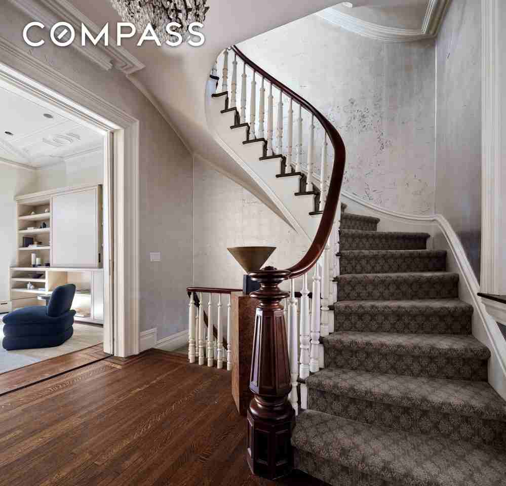 248 W 11th St #TH - Photo 3 of 23