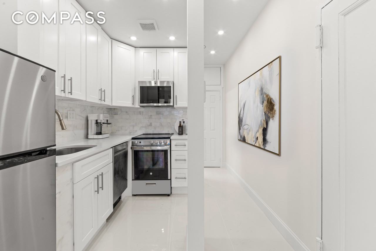 417 E 87th St #2A - Photo 3 of 4