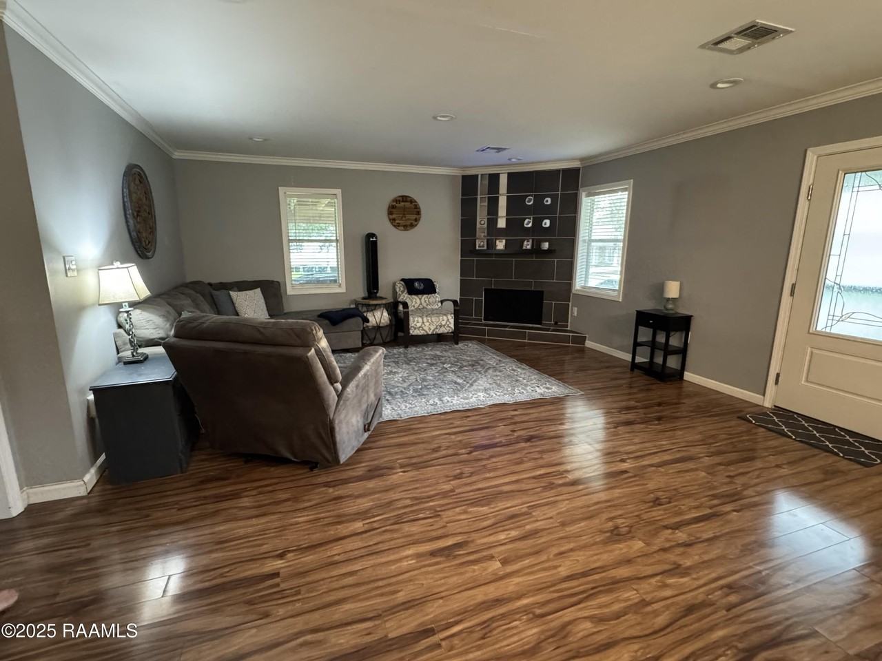 505 S Kibbe St - Photo 3 of 25