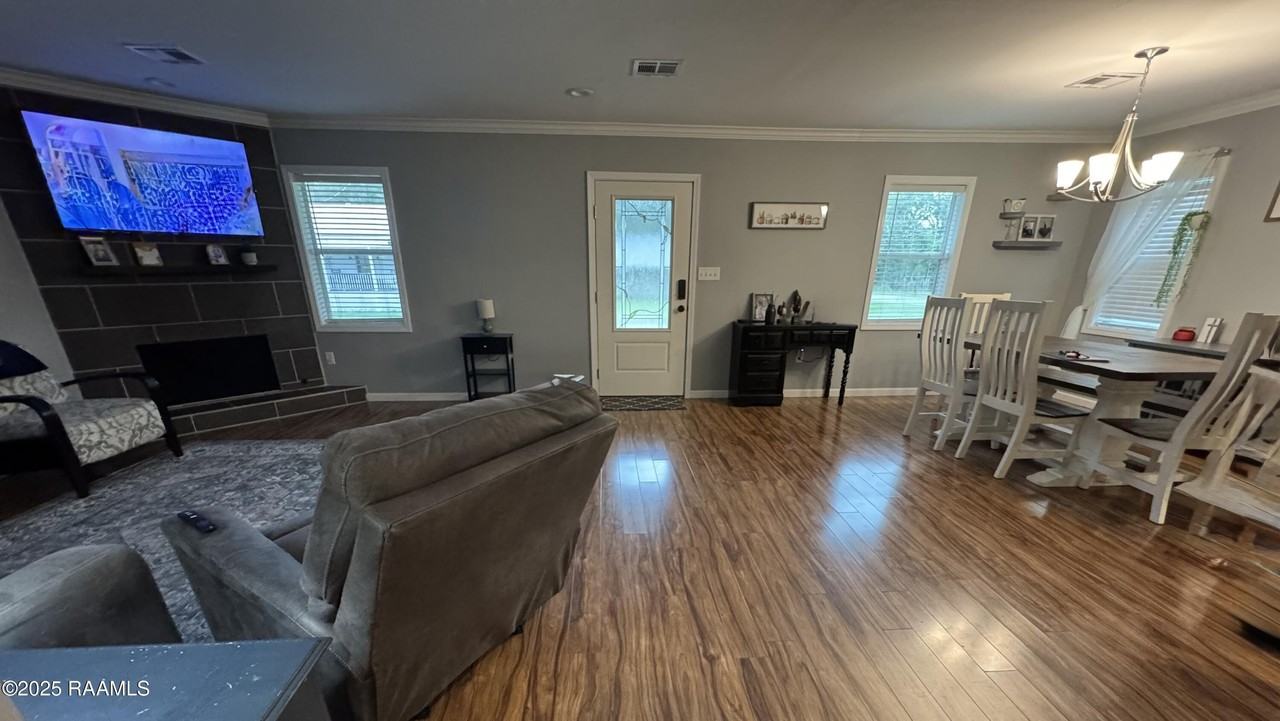 505 S Kibbe St - Photo 5 of 25