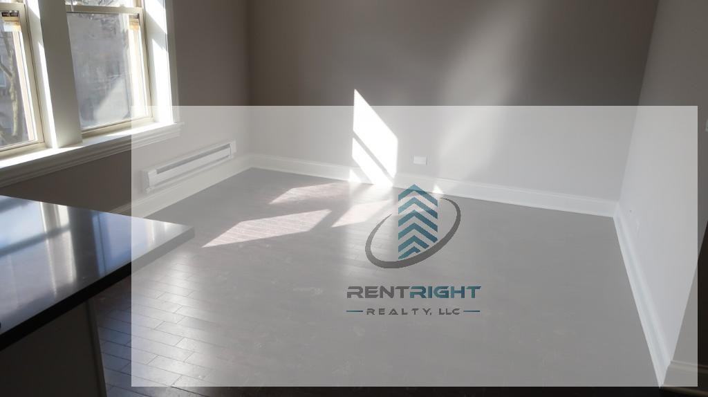 640 W Wrightwood Ave #107 - Photo 4 of 13