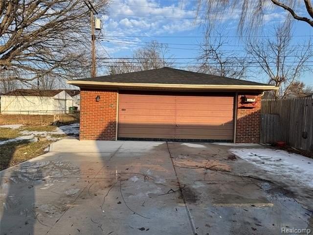 6326 Lathers St - Photo 3 of 17