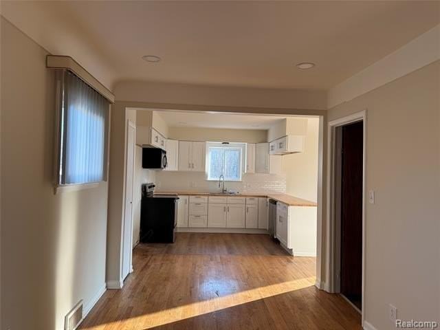 6326 Lathers St - Photo 6 of 17