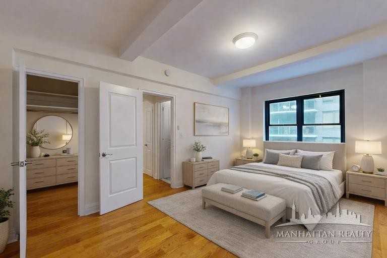 E 56th St #7L - Photo 2 of 4