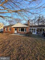 featured image of 926 Green Ln