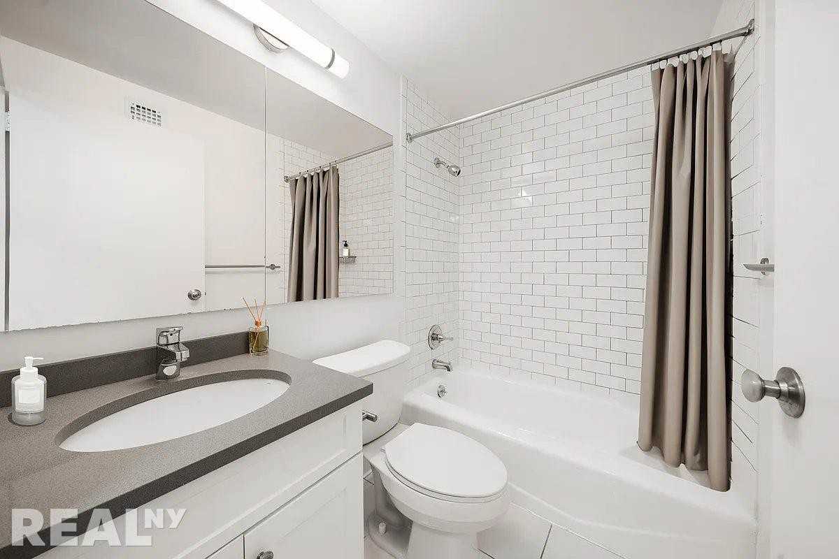 395 S End Ave #9P - Photo 3 of 10