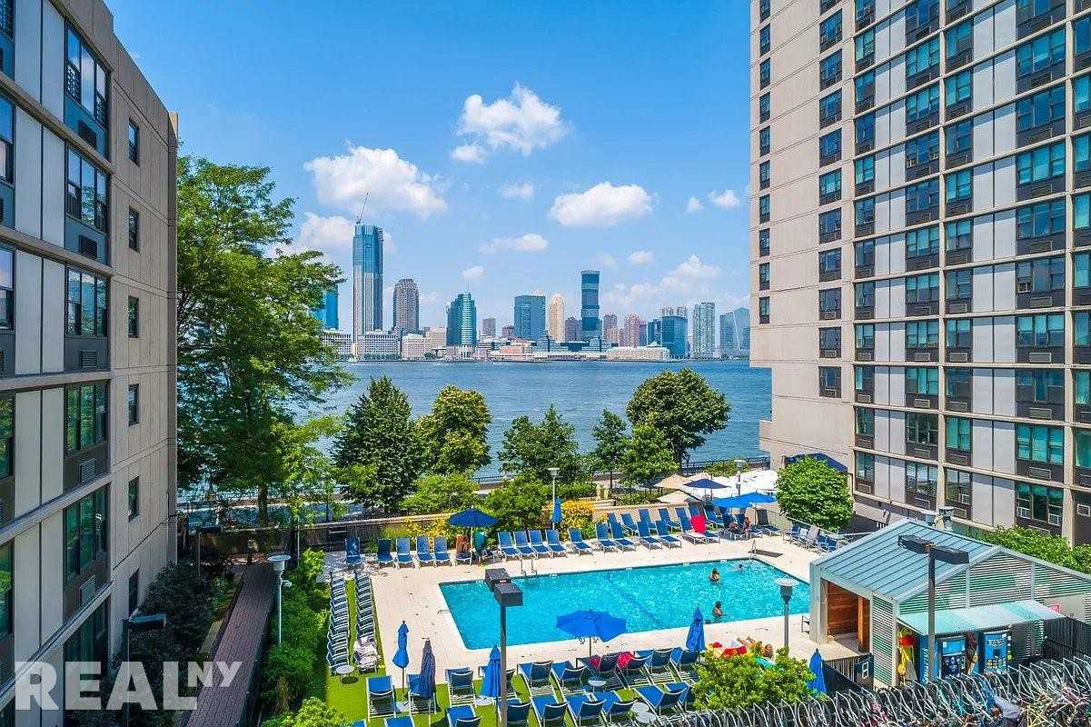 395 S End Ave #9P - Photo 7 of 10