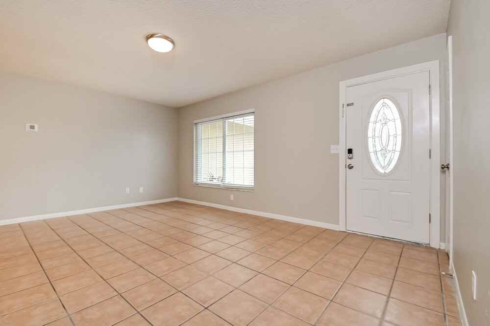 420 Silver Hill Dr - Photo 3 of 16