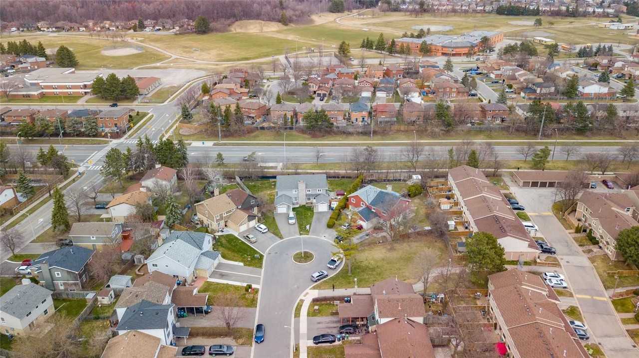 30 Thatcher Court - Photo 4 of 20