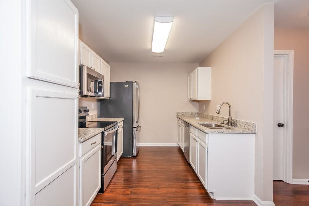 11804 Kilrush Dr - Photo 7 of 17