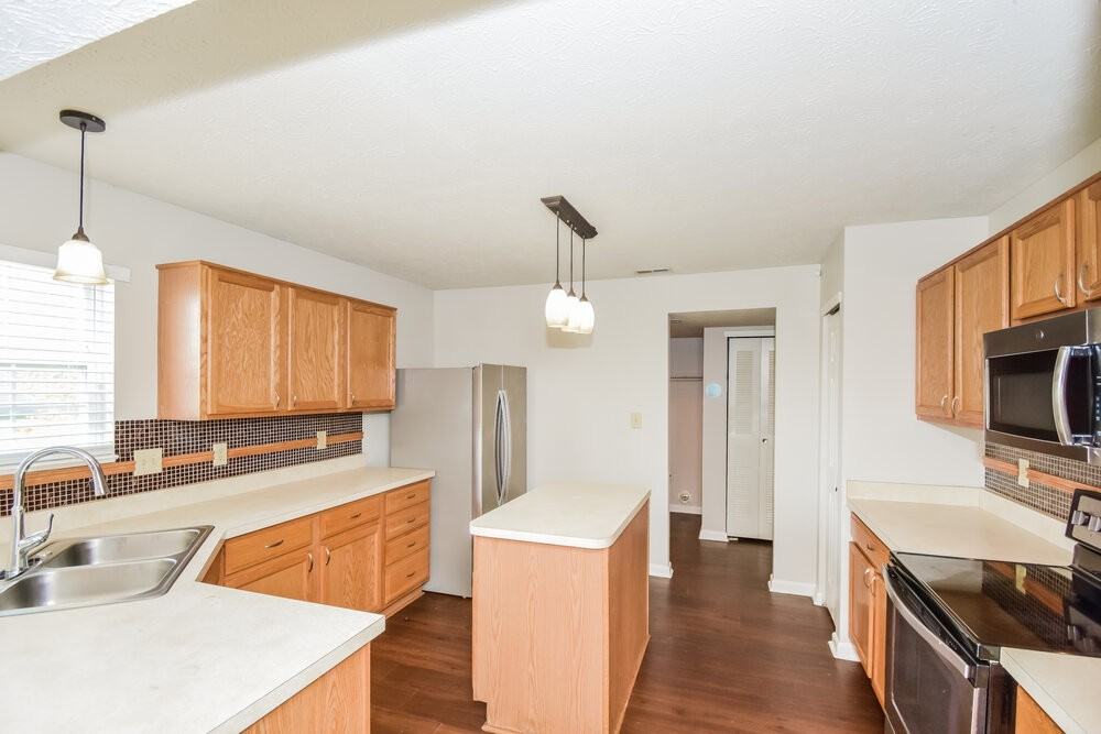 8017 Grand Gulch Dr - Photo 7 of 17