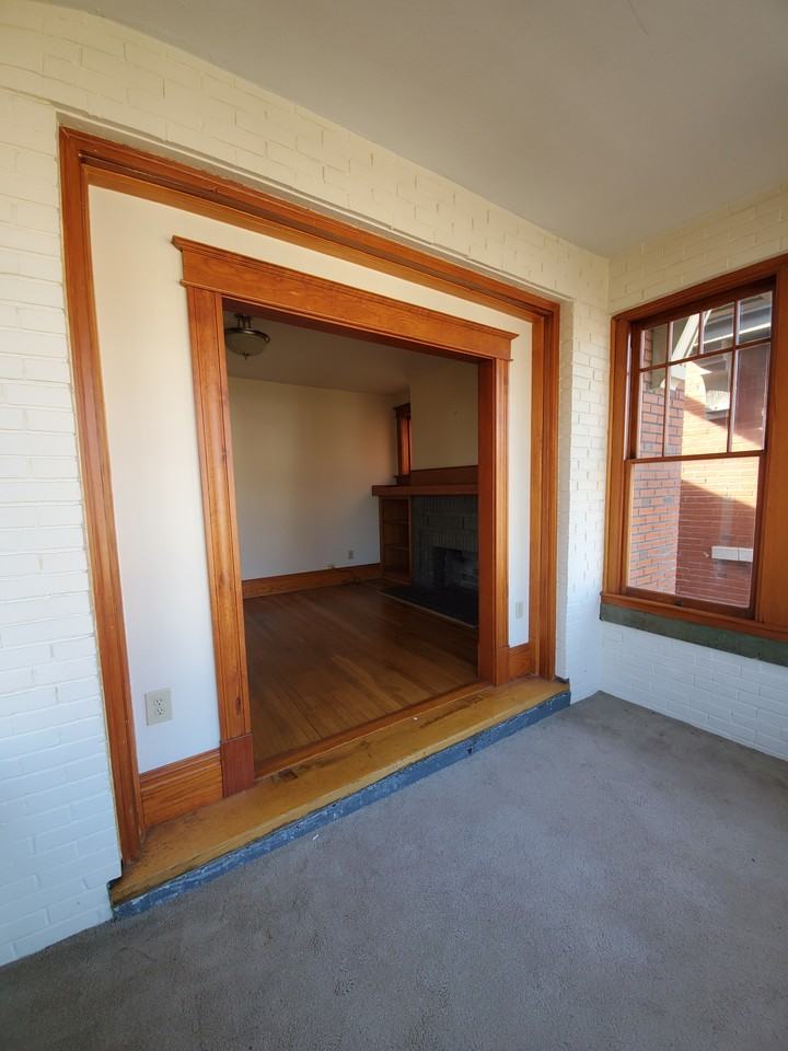 5788 Pershing Ave #3W - Photo 5 of 13