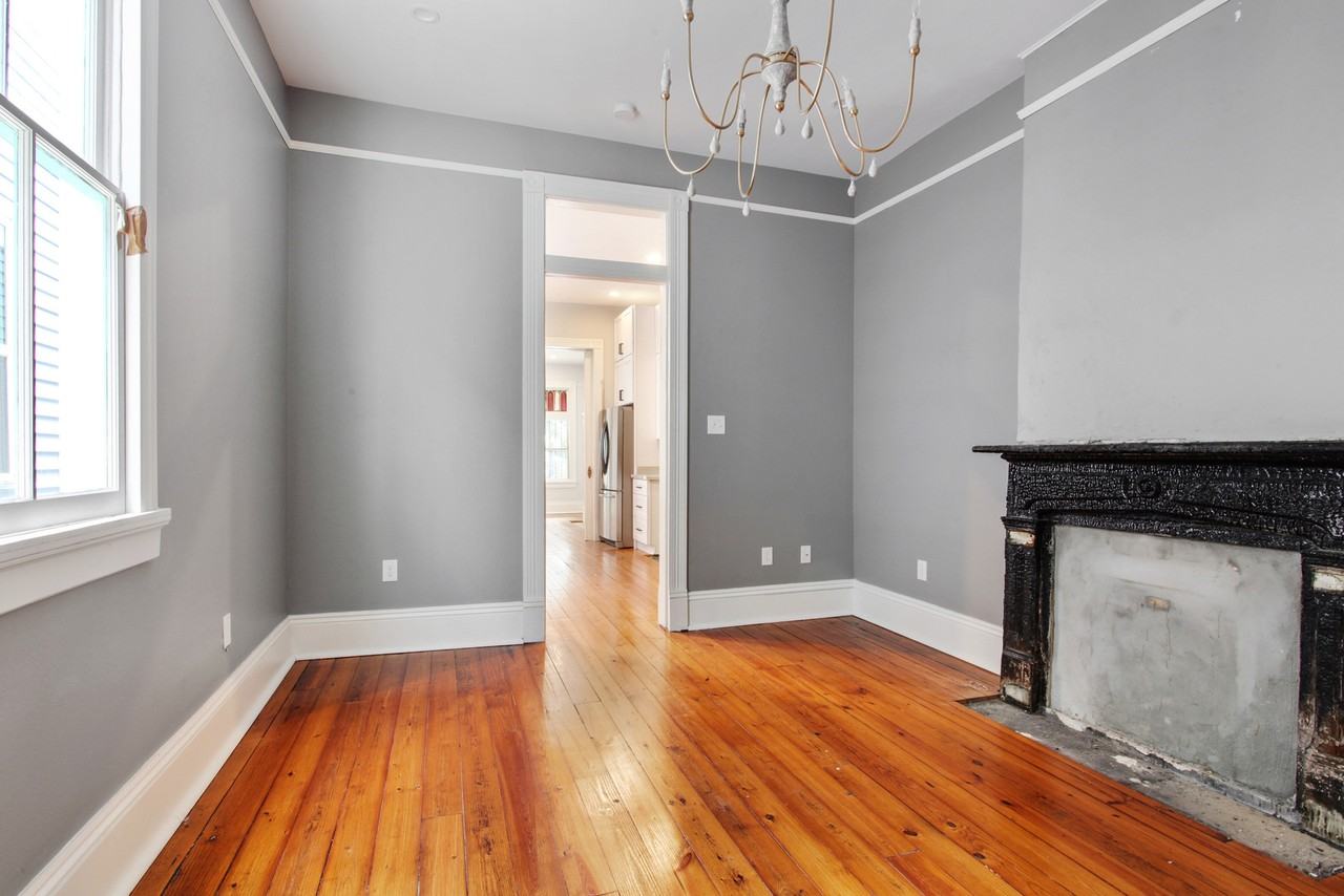 3023 Banks St - Photo 5 of 15