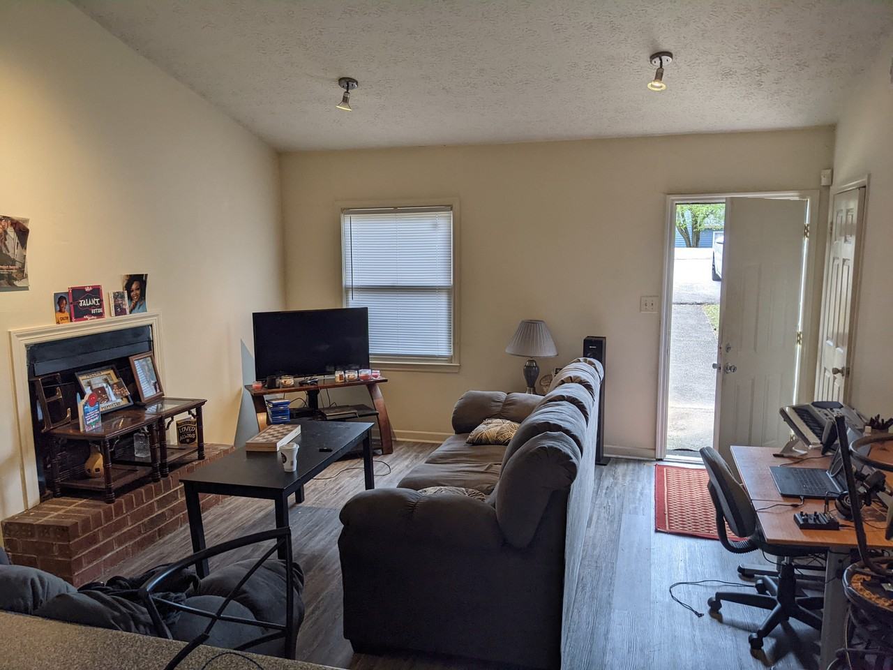 847 845/847 Mitchell Bridge Rd - Photo 2 of 11