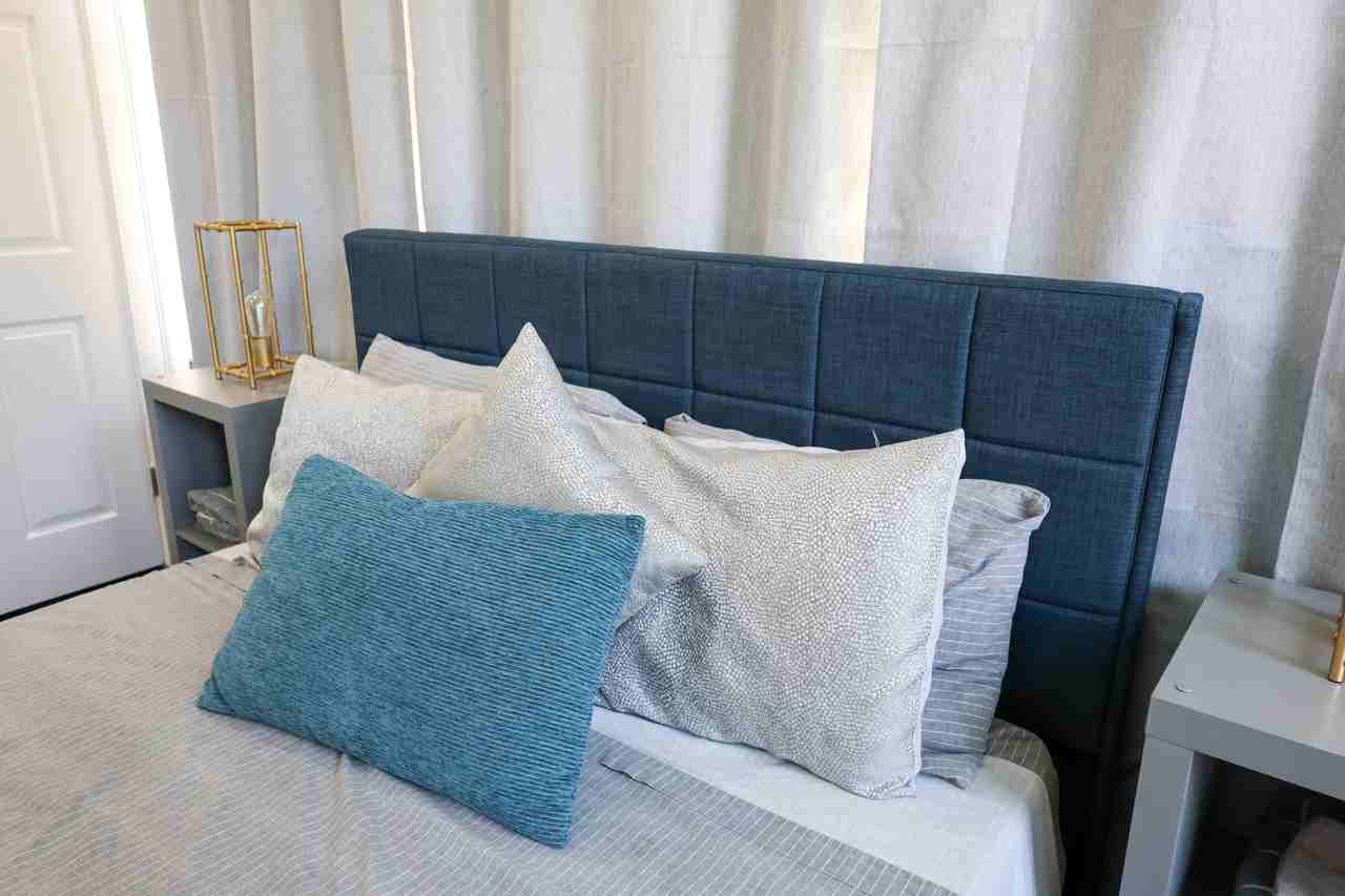 1314 S Court St - Photo 4 of 31