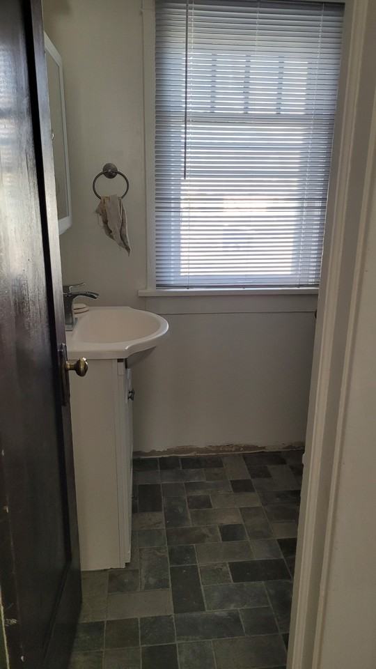 108 12th St N #110 - Photo 4 of 5