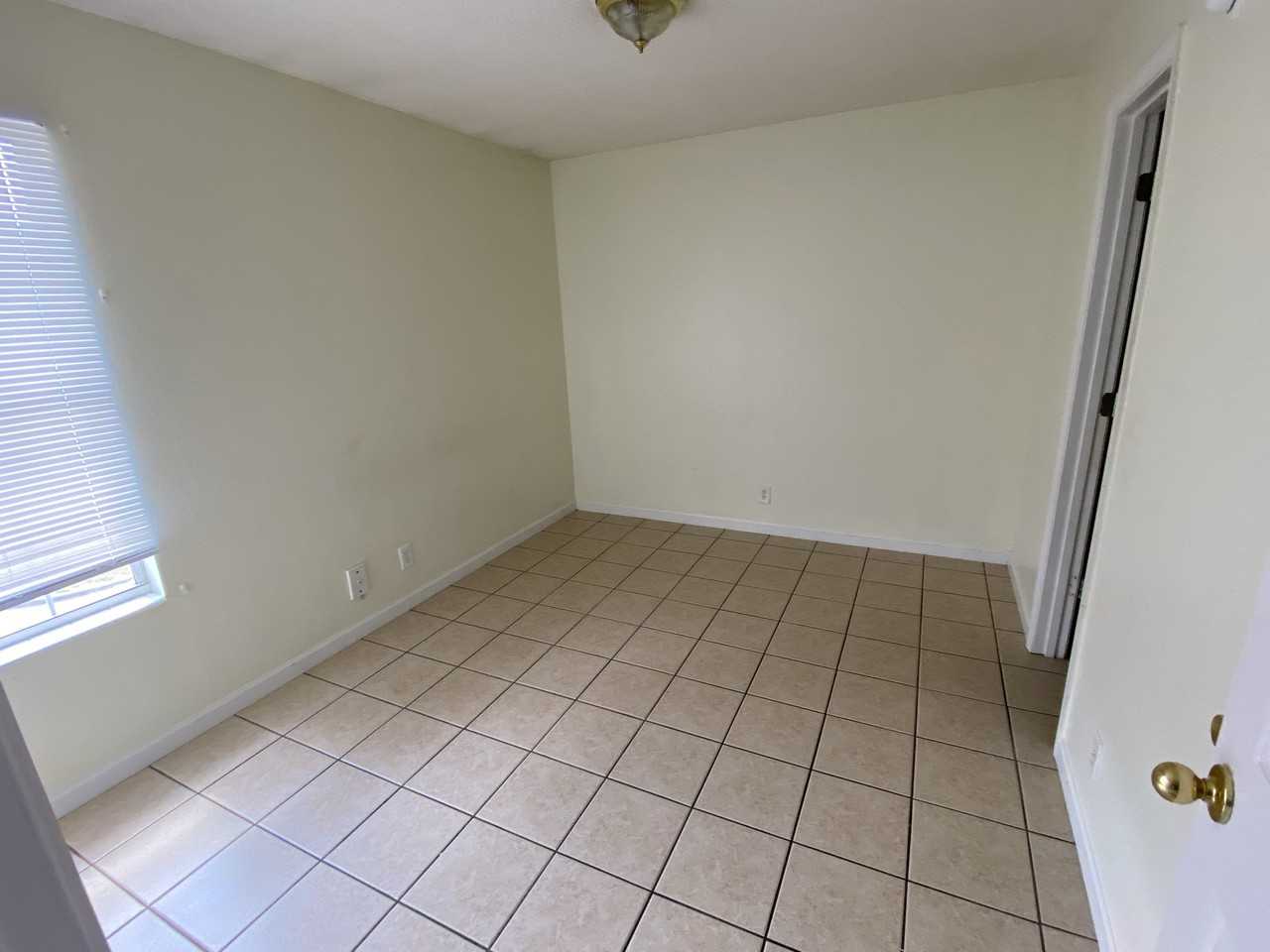 620 Vine St #204 - Photo 3 of 6