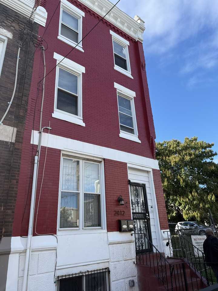 2412 N 19th St #2UPSTARIS - Photo 3 of 30