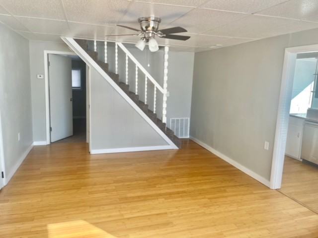 301 Es - Photo 7 of 24