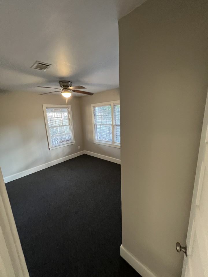 3518 Hardee Ave - Photo 6 of 14