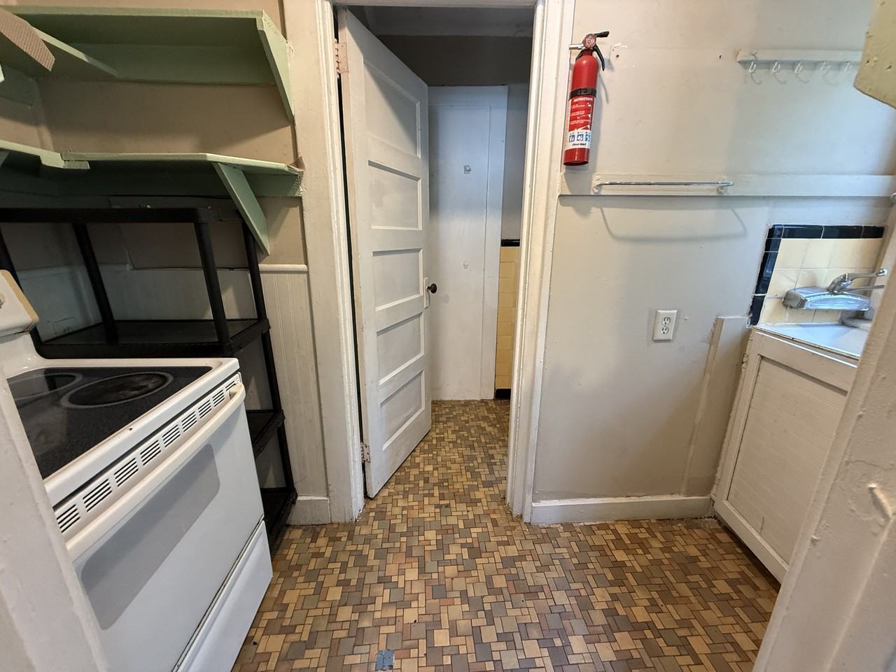 1155 Moody St #5 - Photo 3 of 4