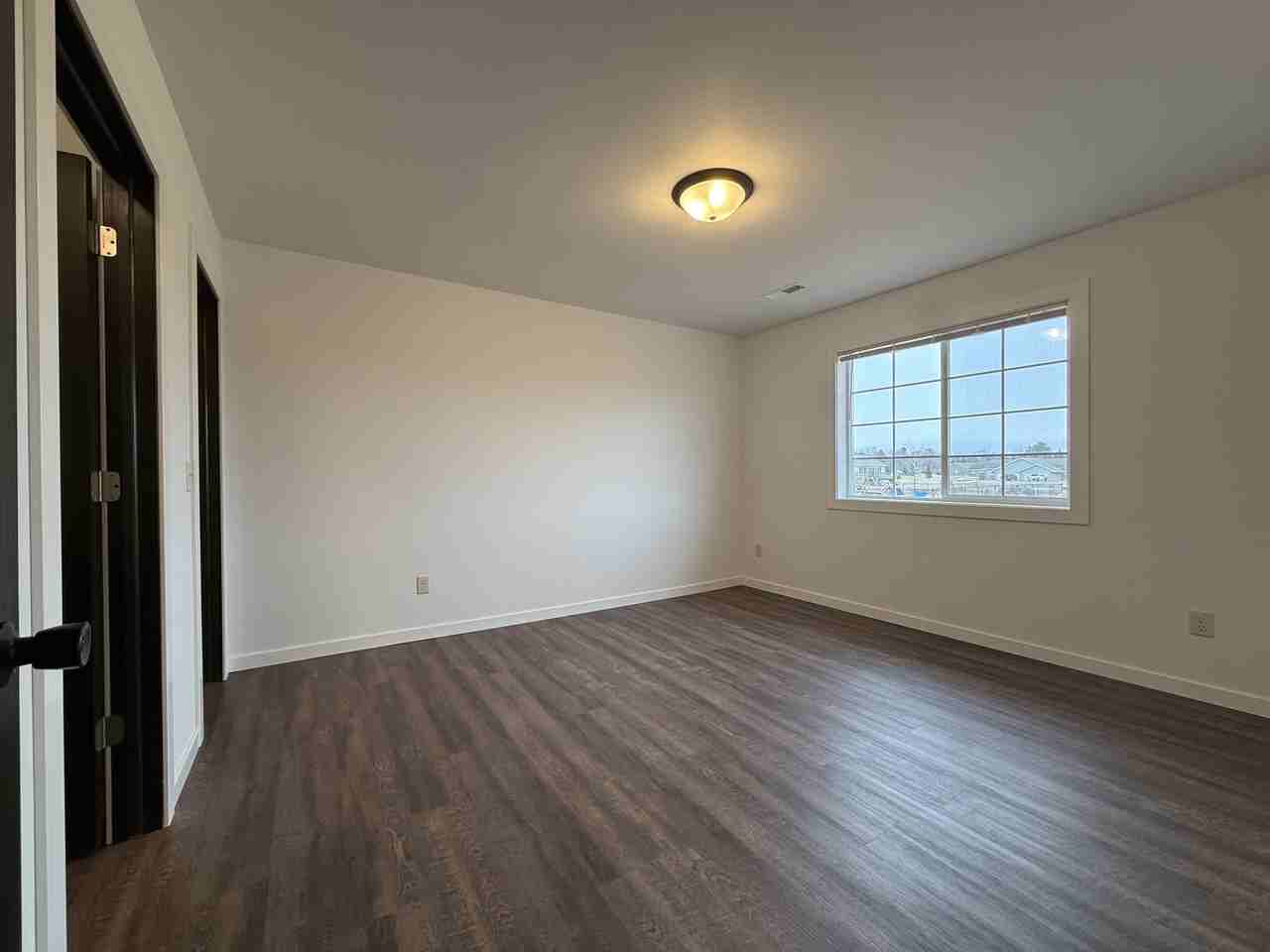 5513 164th St #5513 - Photo 3 of 18