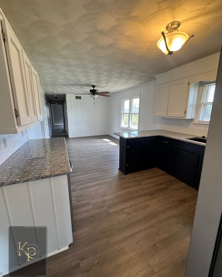 2230 Independence Rd - Photo 7 of 17