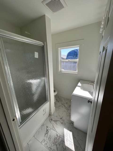 301 E 4th St - Photo 4 of 11