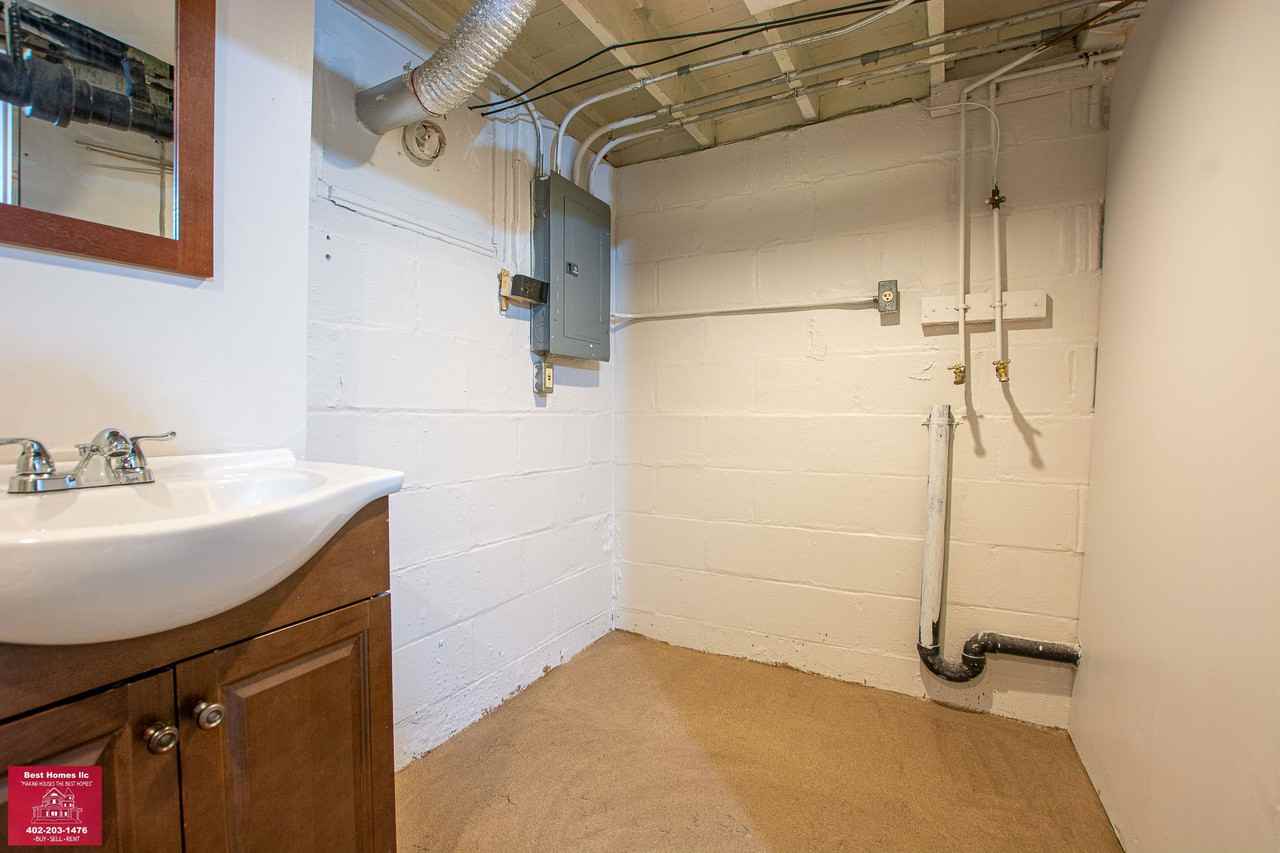 3708 Ida St - Photo 5 of 37