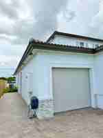 featured image of 2832 Se 23rd Ave